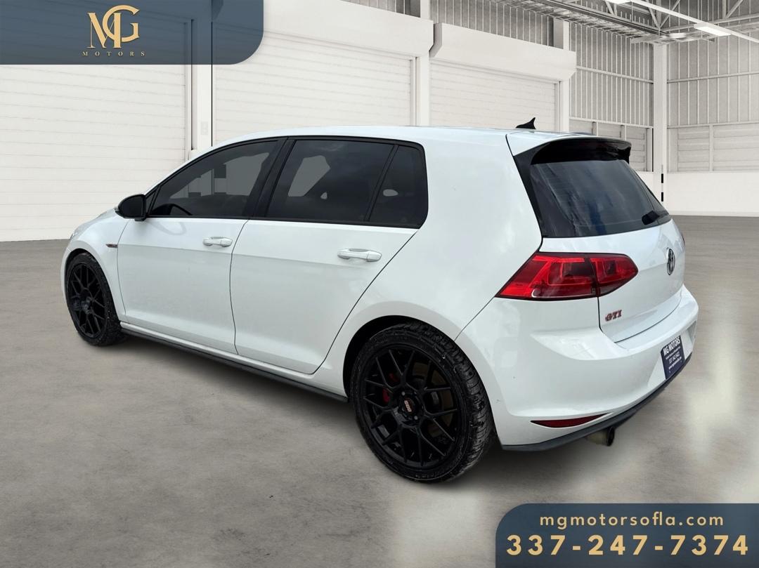 Volkswagen Golf GTI S 6A 4-Door 2017
