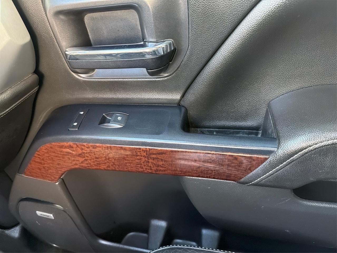 GMC Sierra 1500 SLT Crew Cab 4WD 2017