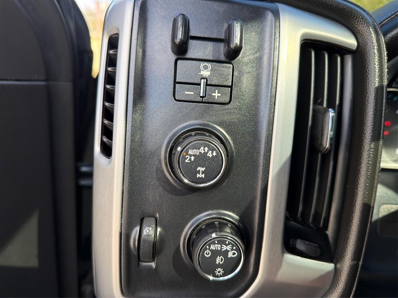 GMC Sierra 1500 SLT Crew Cab 4WD 2017