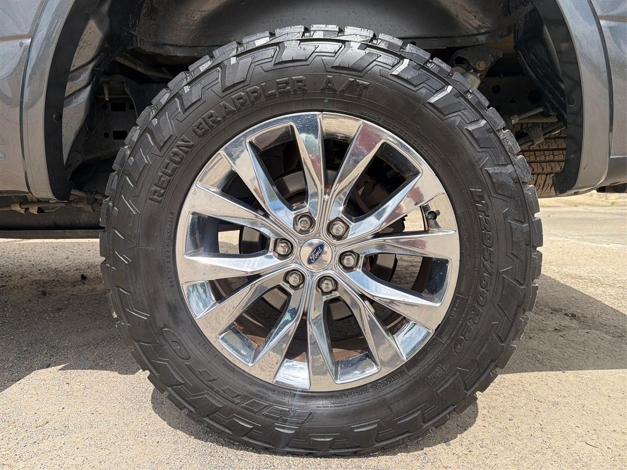 Ford F-150 Lariat SuperCrew 5.5-ft. Bed 4WD 2017