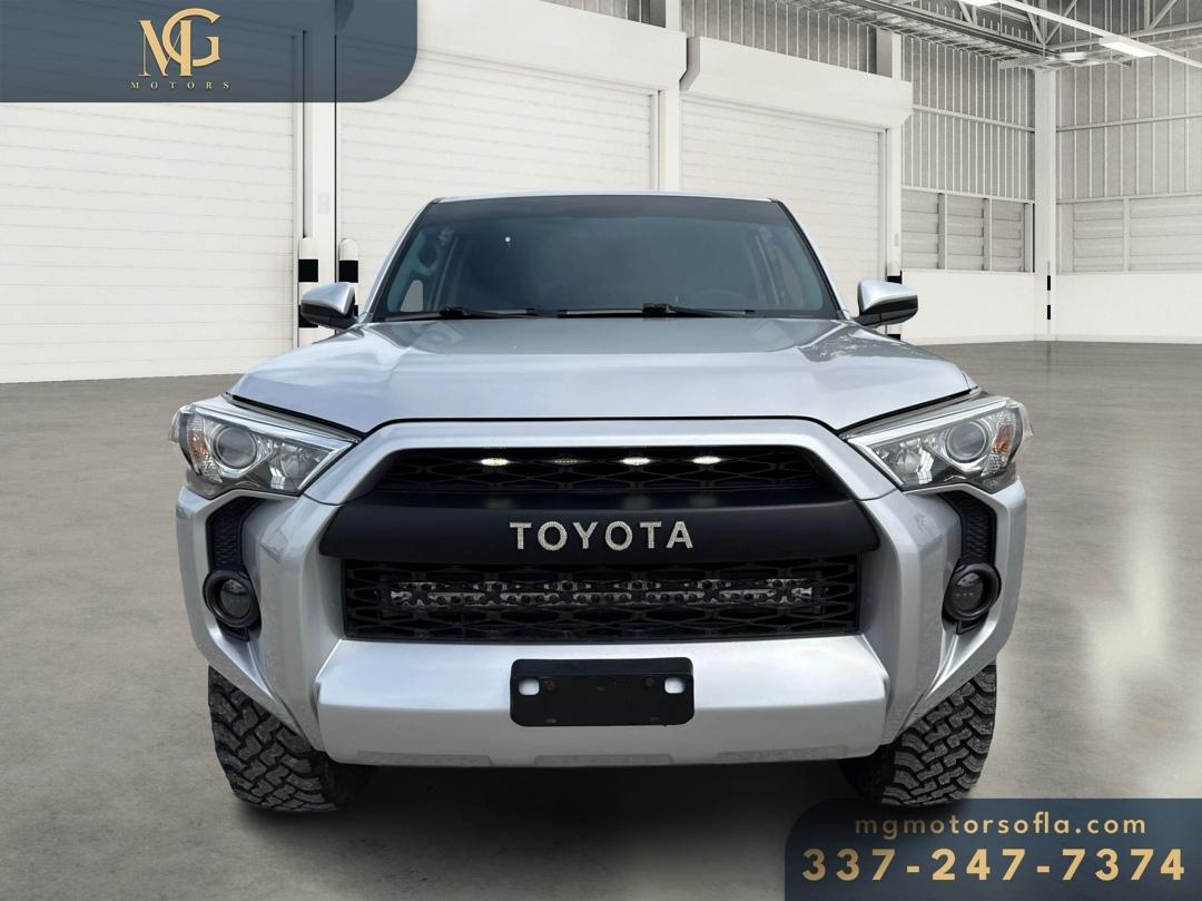 Toyota 4Runner SR5 2WD 2016