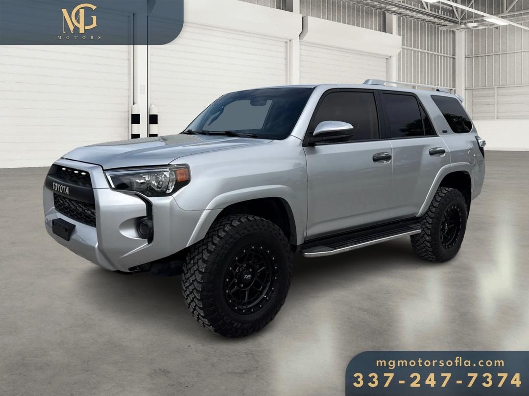 Toyota 4Runner SR5 2WD 2016