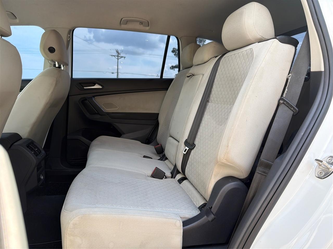 Volkswagen Tiguan S 2019