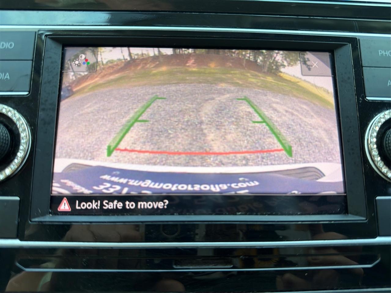 Volkswagen Tiguan S 2019