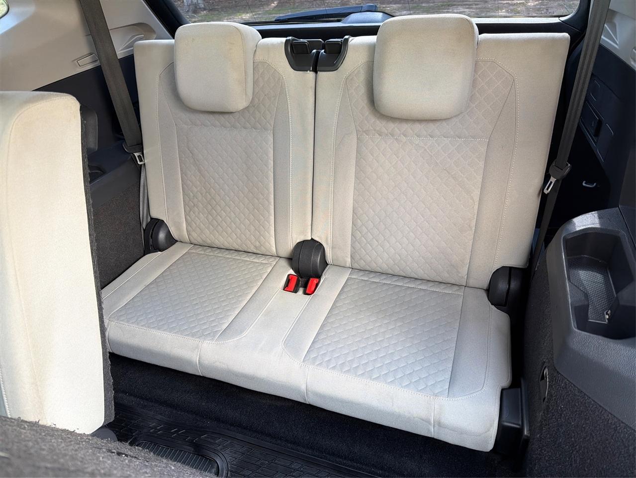 Volkswagen Tiguan S 2019