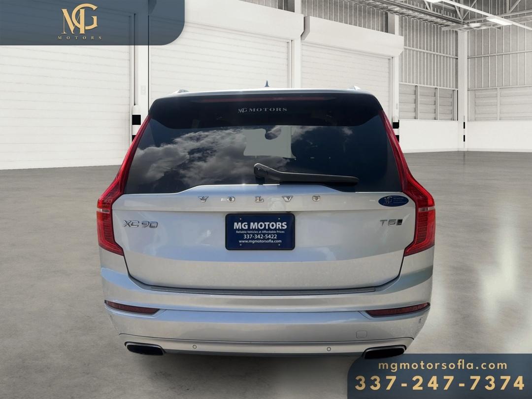 Volvo XC90 T5 Momentum 2021