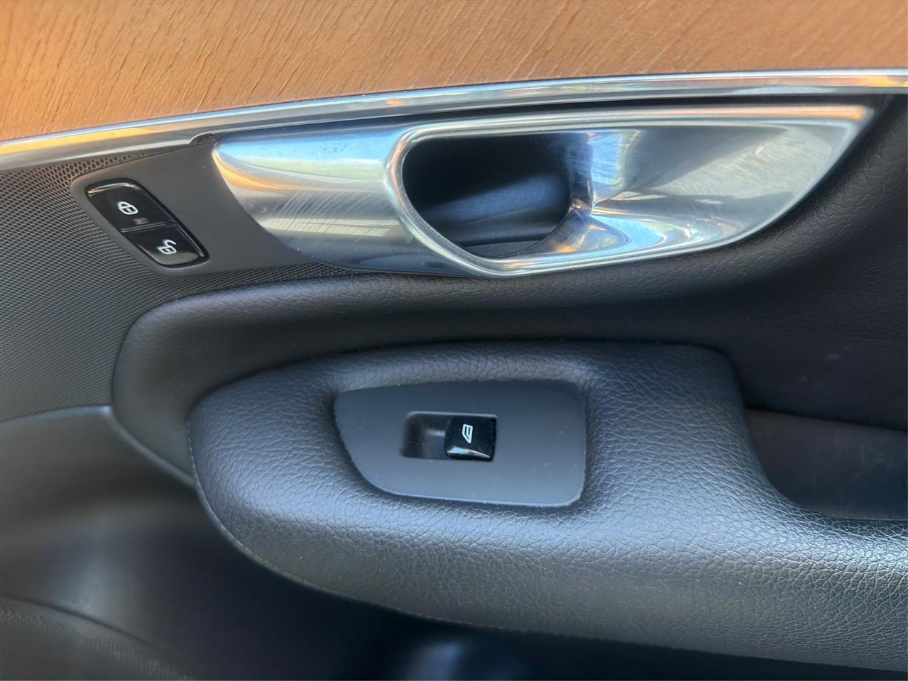 Volvo XC90 T5 Momentum 2021