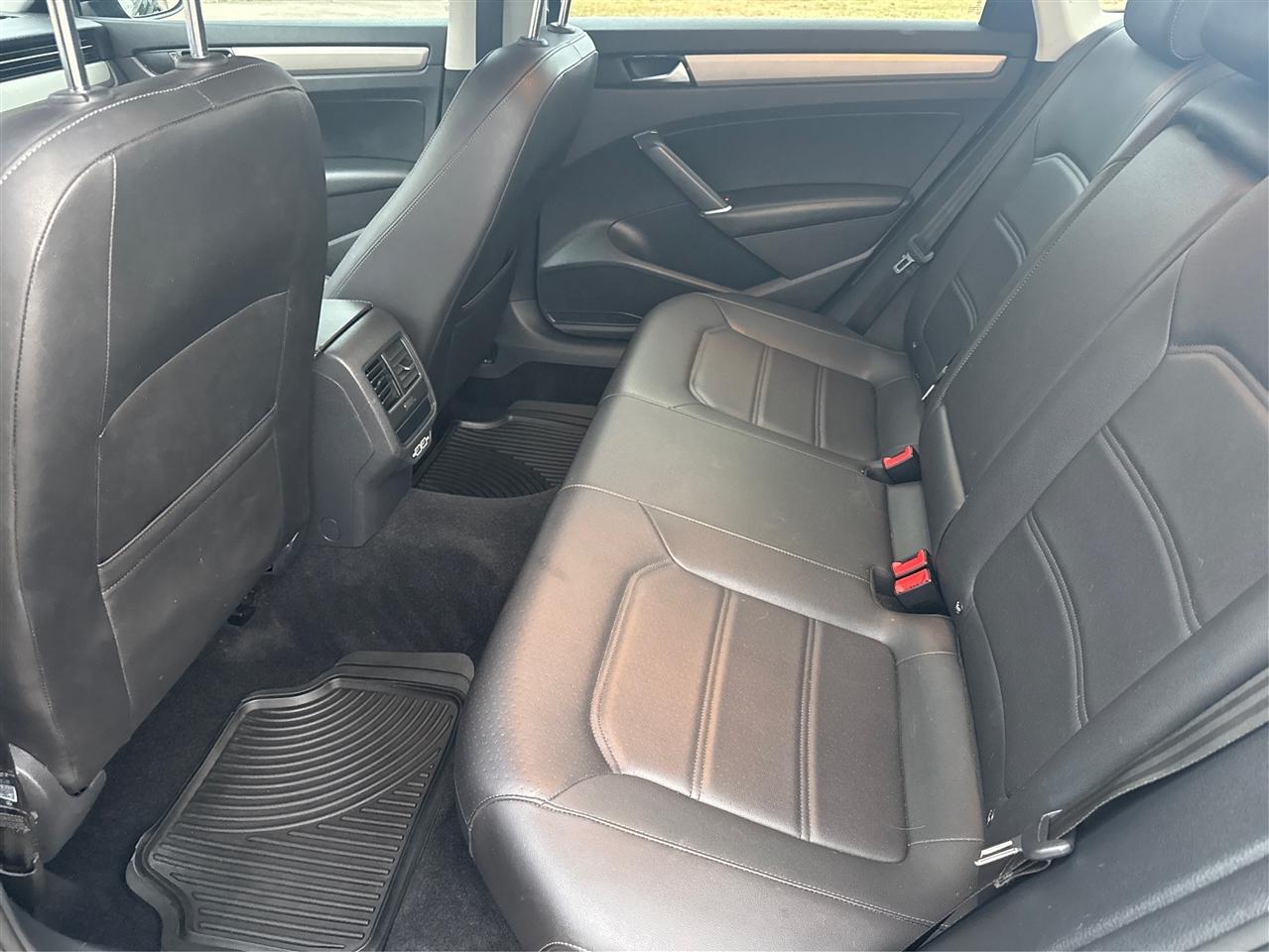 Volkswagen Passat SE 2021