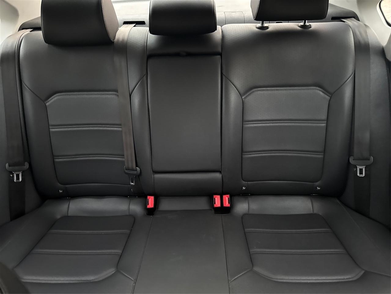 Volkswagen Passat SE 2021