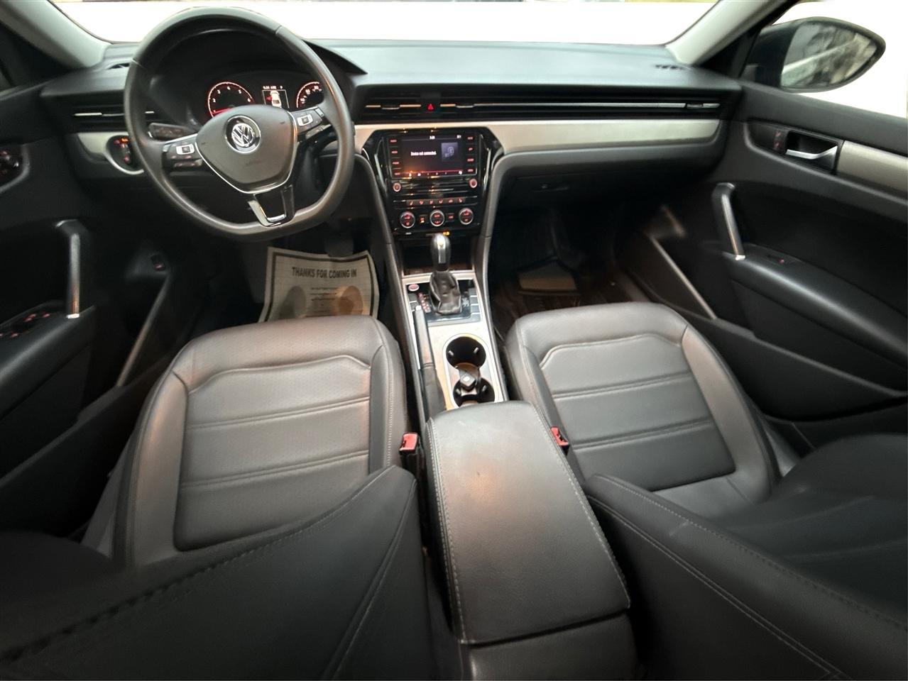 Volkswagen Passat SE 2021