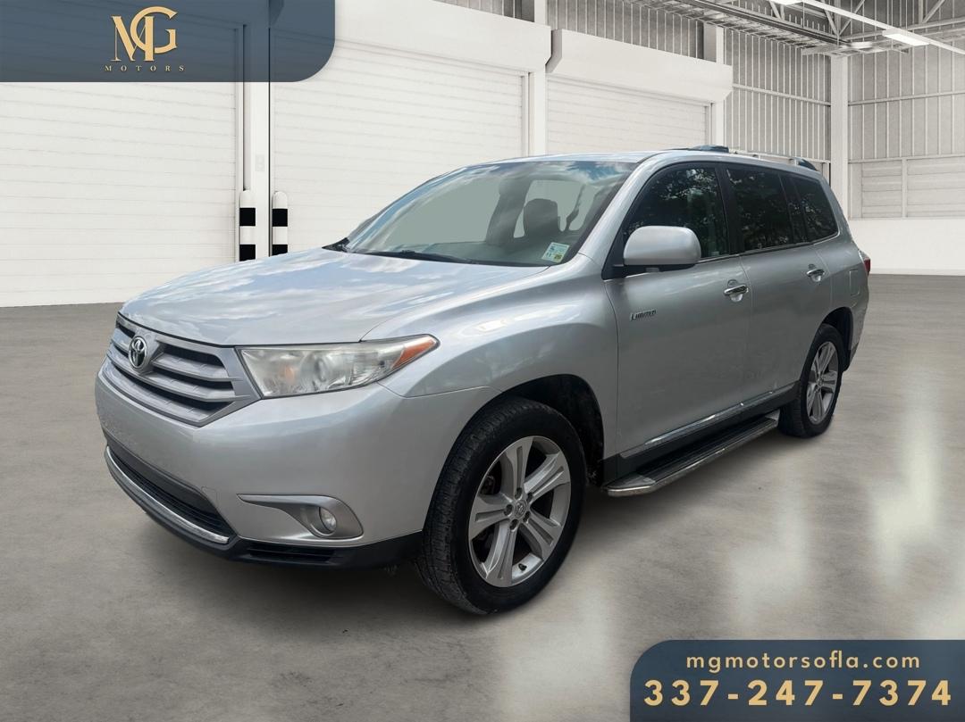Toyota Highlander Limited 2WD 2013