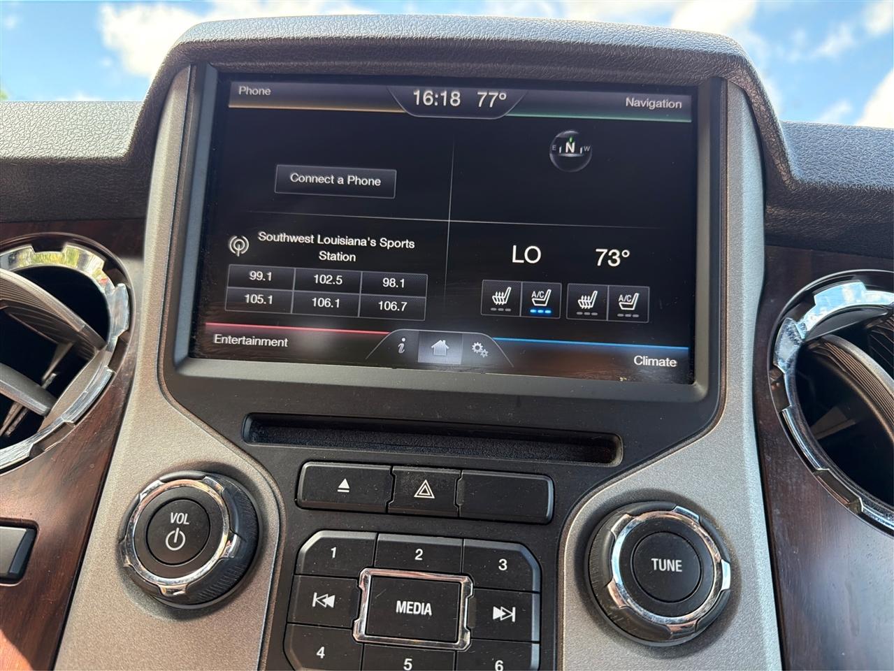 Ford F-250 SD Lariat Crew Cab 4WD 2015