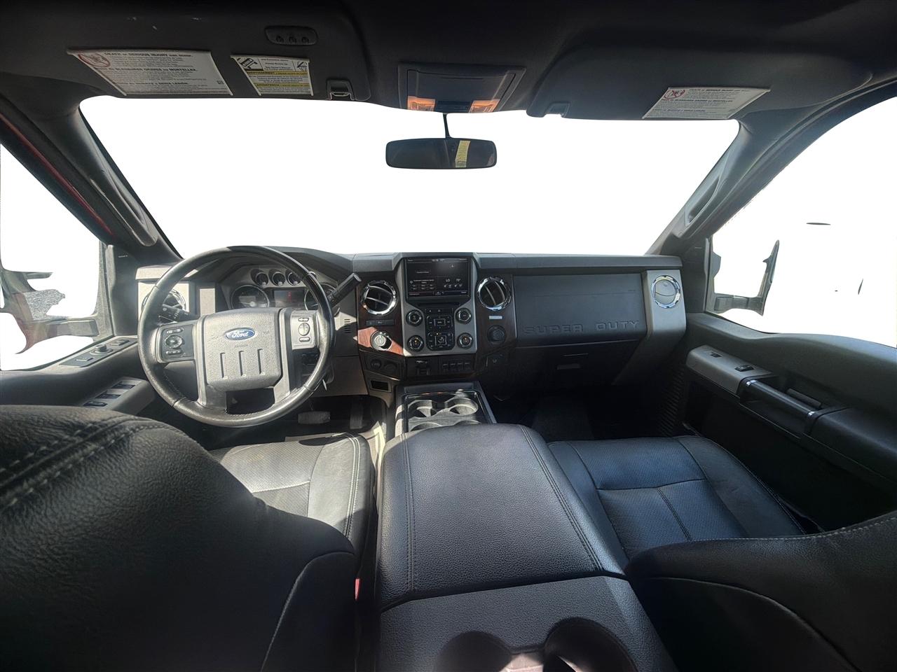 Ford F-250 SD Lariat Crew Cab 4WD 2015