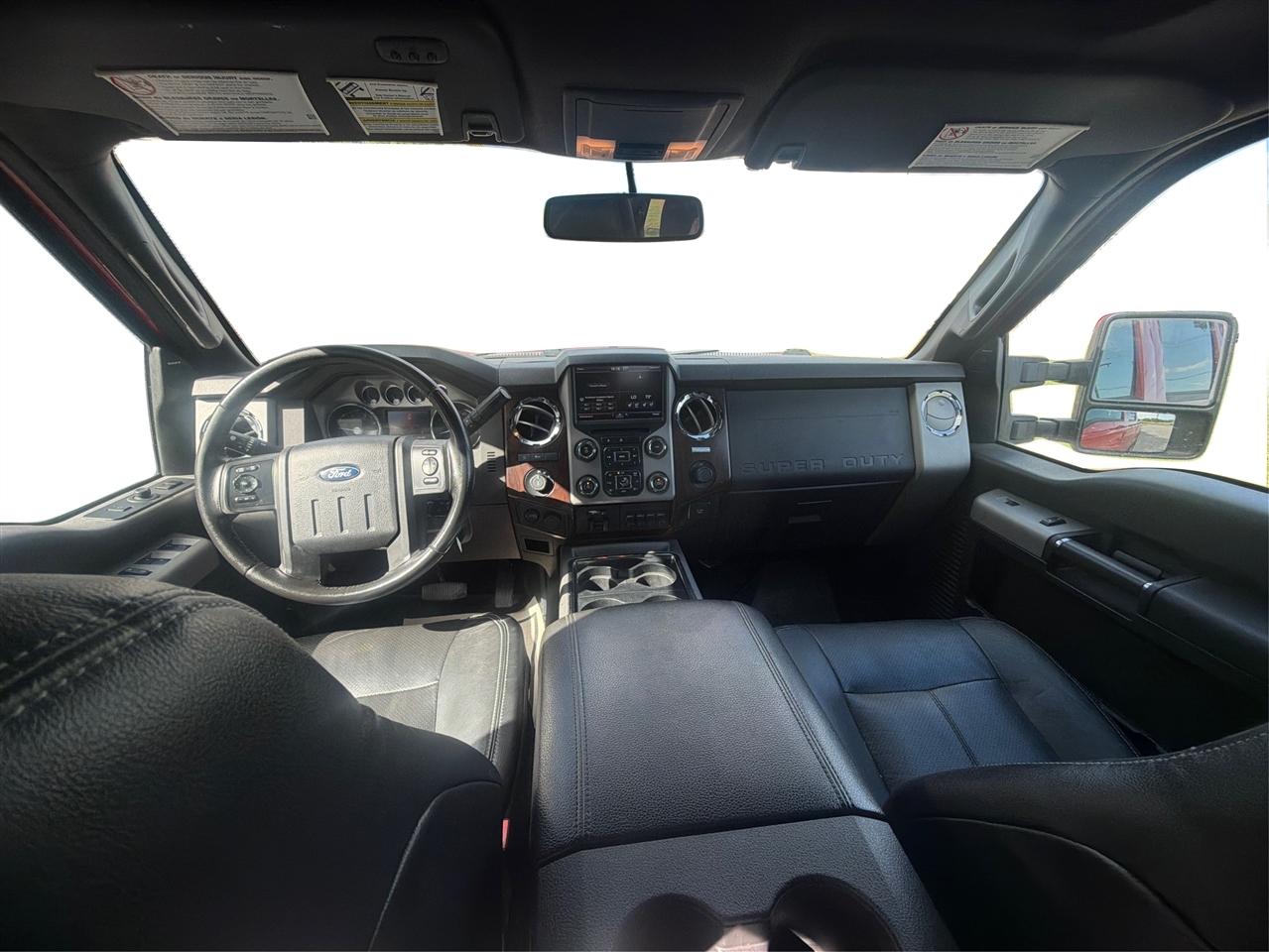 Ford F-250 SD Lariat Crew Cab 4WD 2015