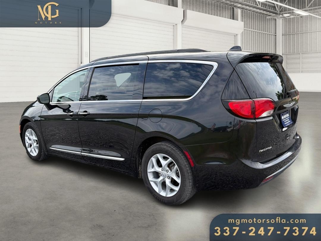 Chrysler Pacifica Touring-L 2017