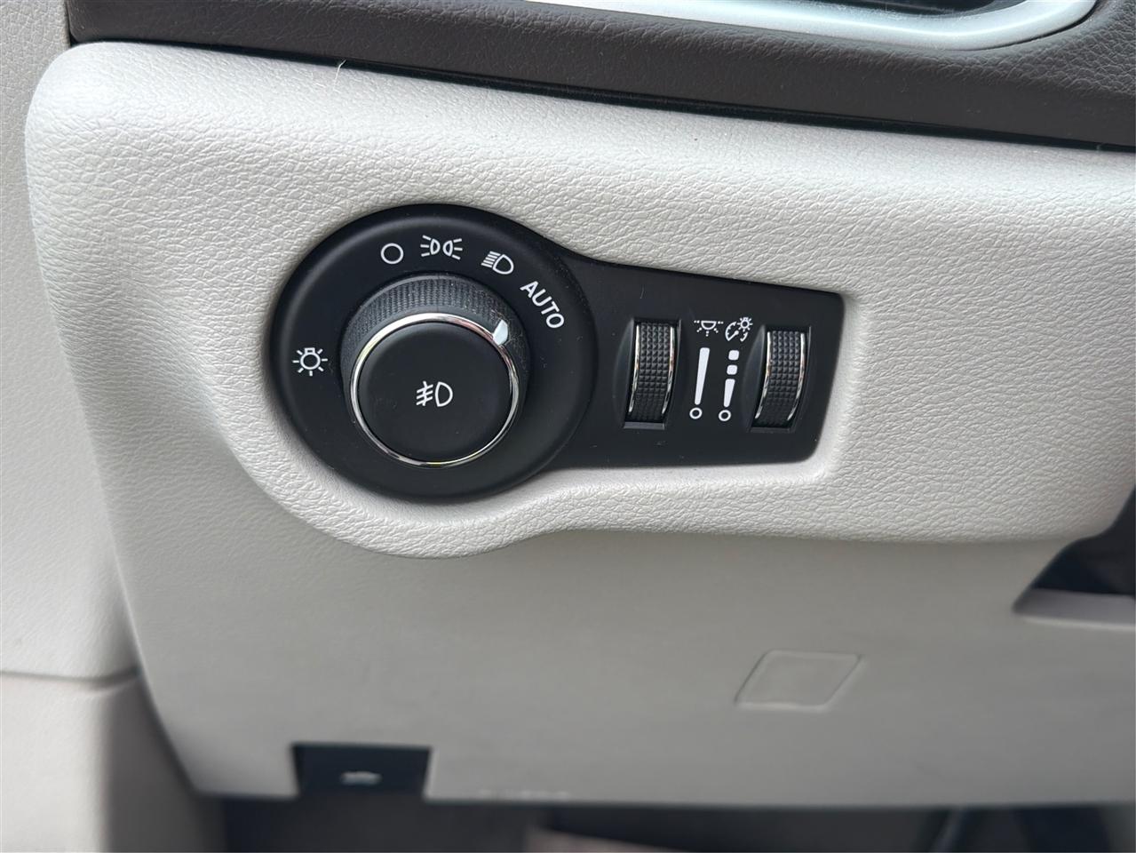 Chrysler Pacifica Touring-L 2017