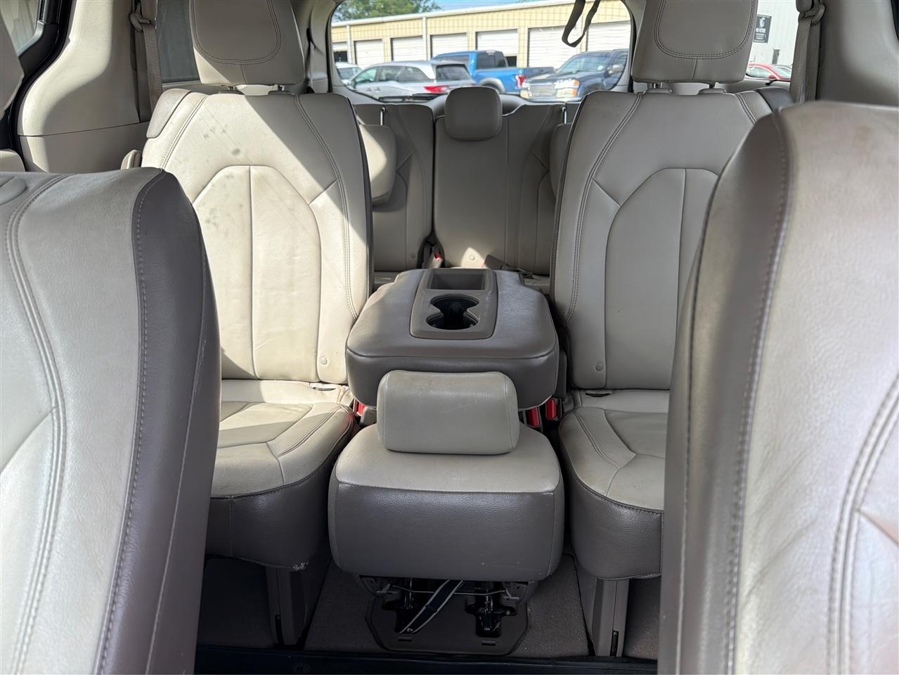 Chrysler Pacifica Touring-L 2017