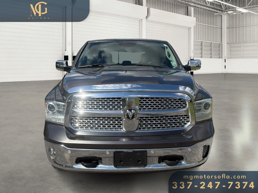 RAM 1500 Laramie Crew Cab SWB 4WD 2014