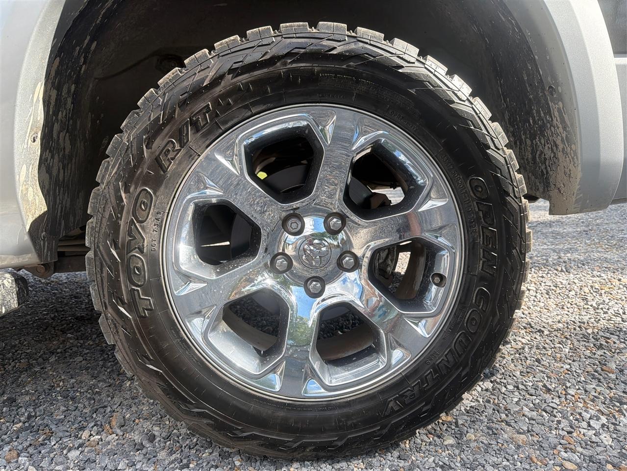 RAM 1500 Laramie Crew Cab SWB 4WD 2014