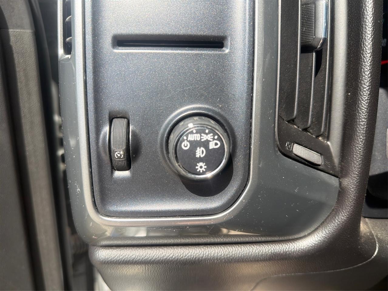 Chevrolet Silverado 1500 LT Crew Cab 2WD 2016