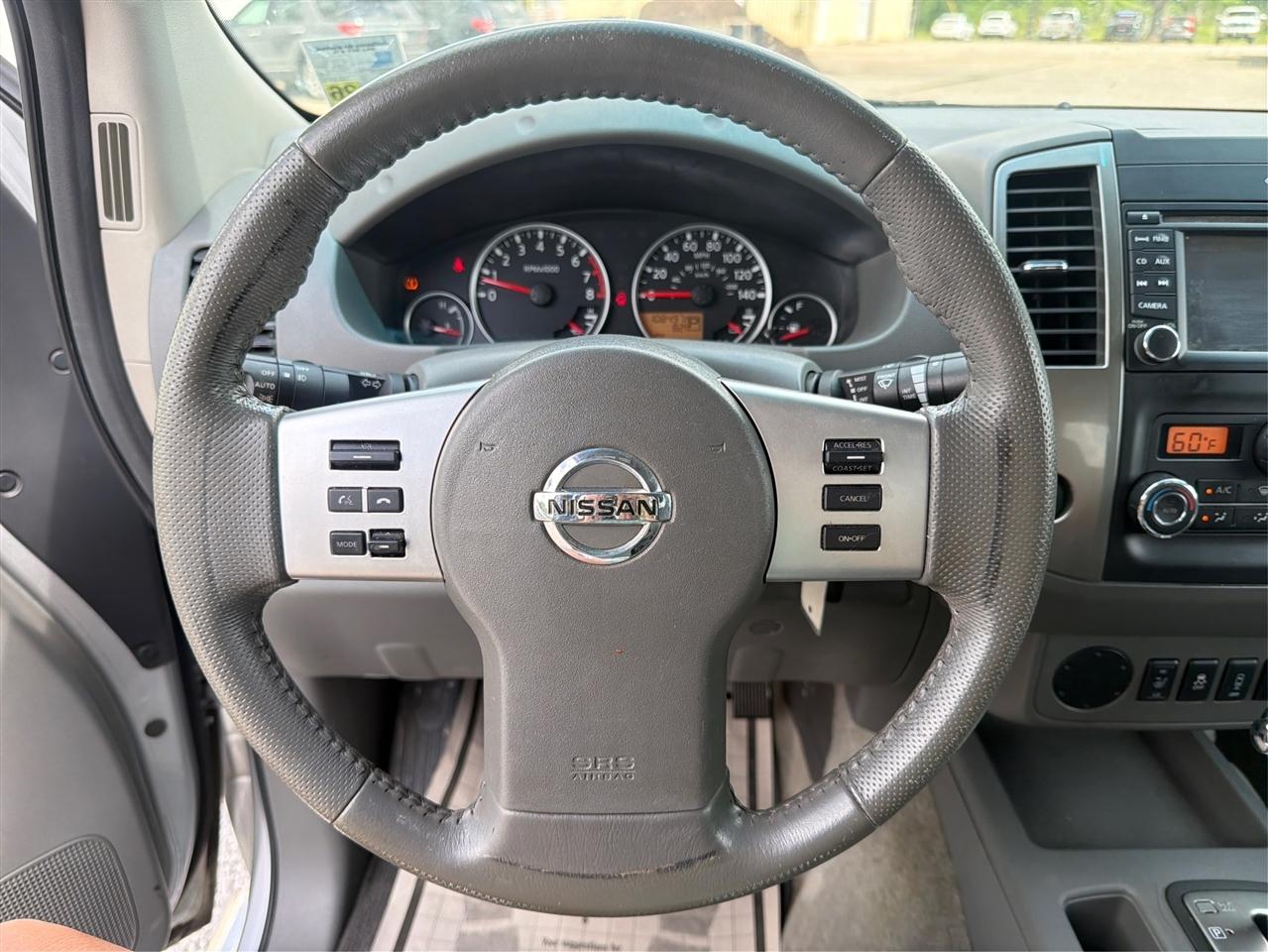 Nissan Frontier SL Crew Cab 2WD 2013