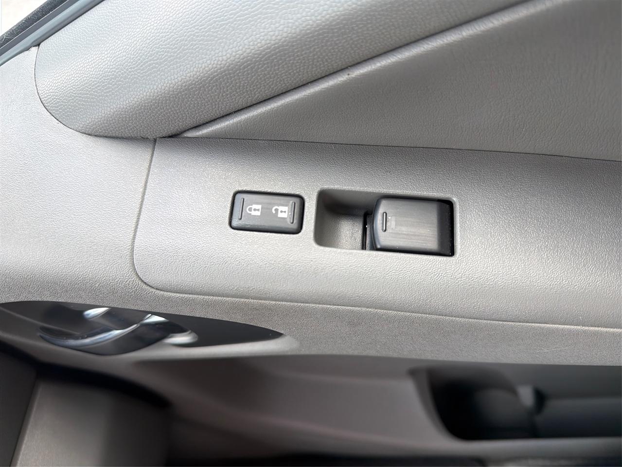 Nissan Frontier SL Crew Cab 2WD 2013