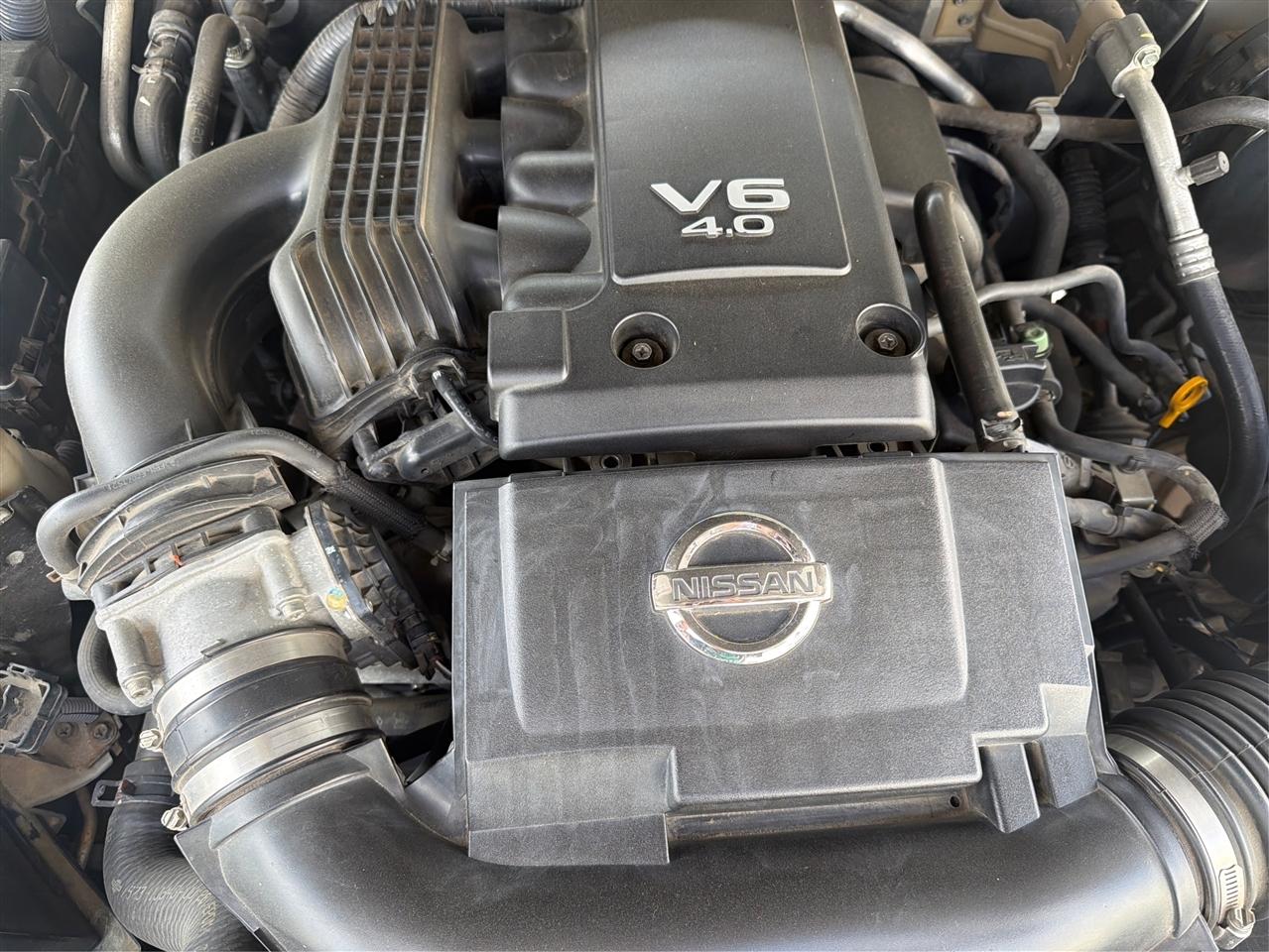 Nissan Frontier SL Crew Cab 2WD 2013