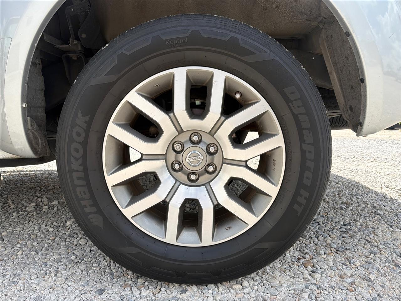 Nissan Frontier SL Crew Cab 2WD 2013