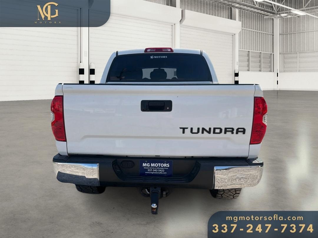 Toyota Tundra SR5 5.7L V8 FFV CrewMax 4WD 2016