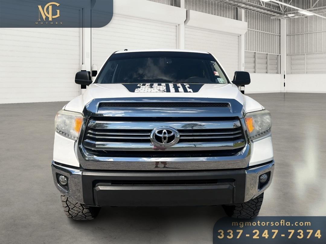 Toyota Tundra SR5 5.7L V8 FFV CrewMax 4WD 2016