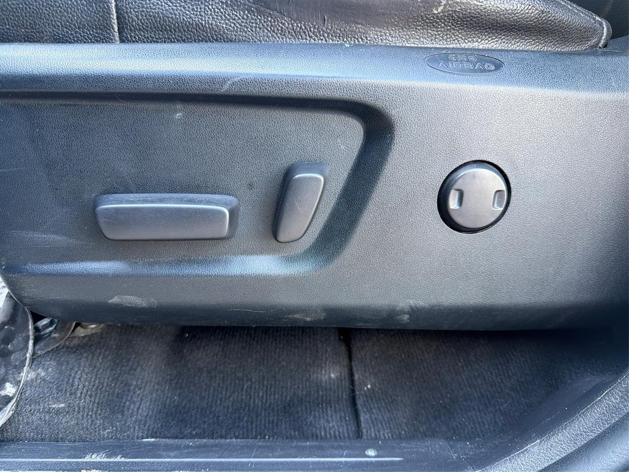 Toyota Tundra SR5 5.7L V8 FFV CrewMax 4WD 2016