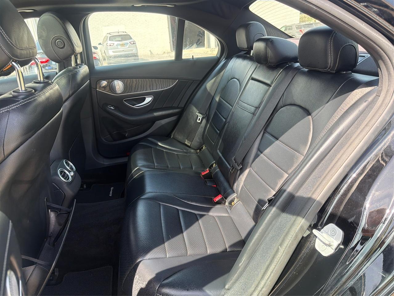 Mercedes-Benz C-Class C300 4MATIC Sedan 2015