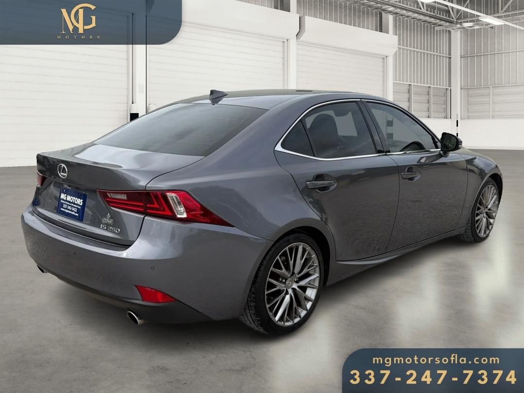 Lexus IS 250 RWD 2014