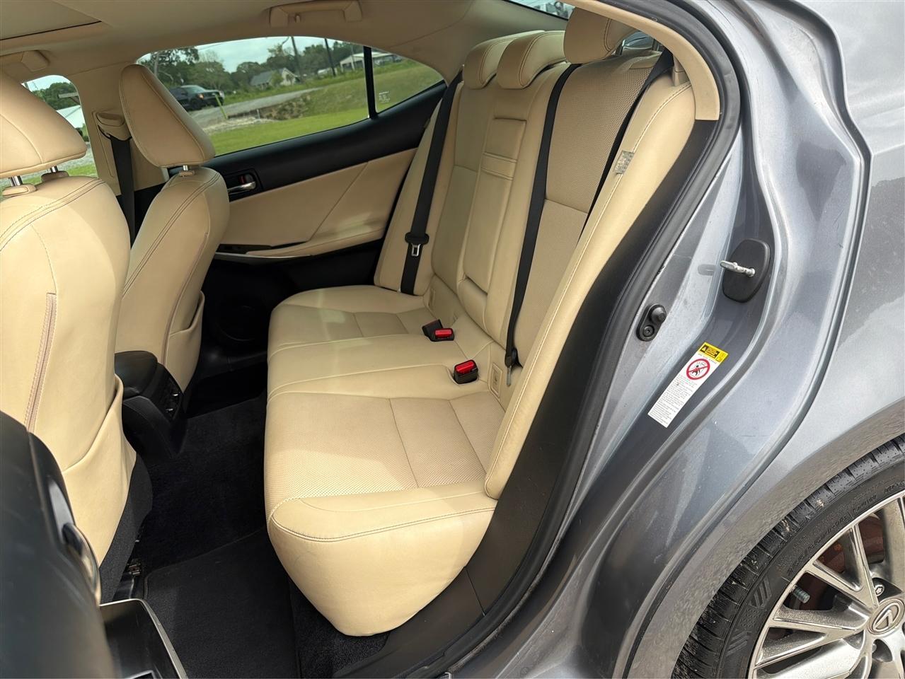 Lexus IS 250 RWD 2014