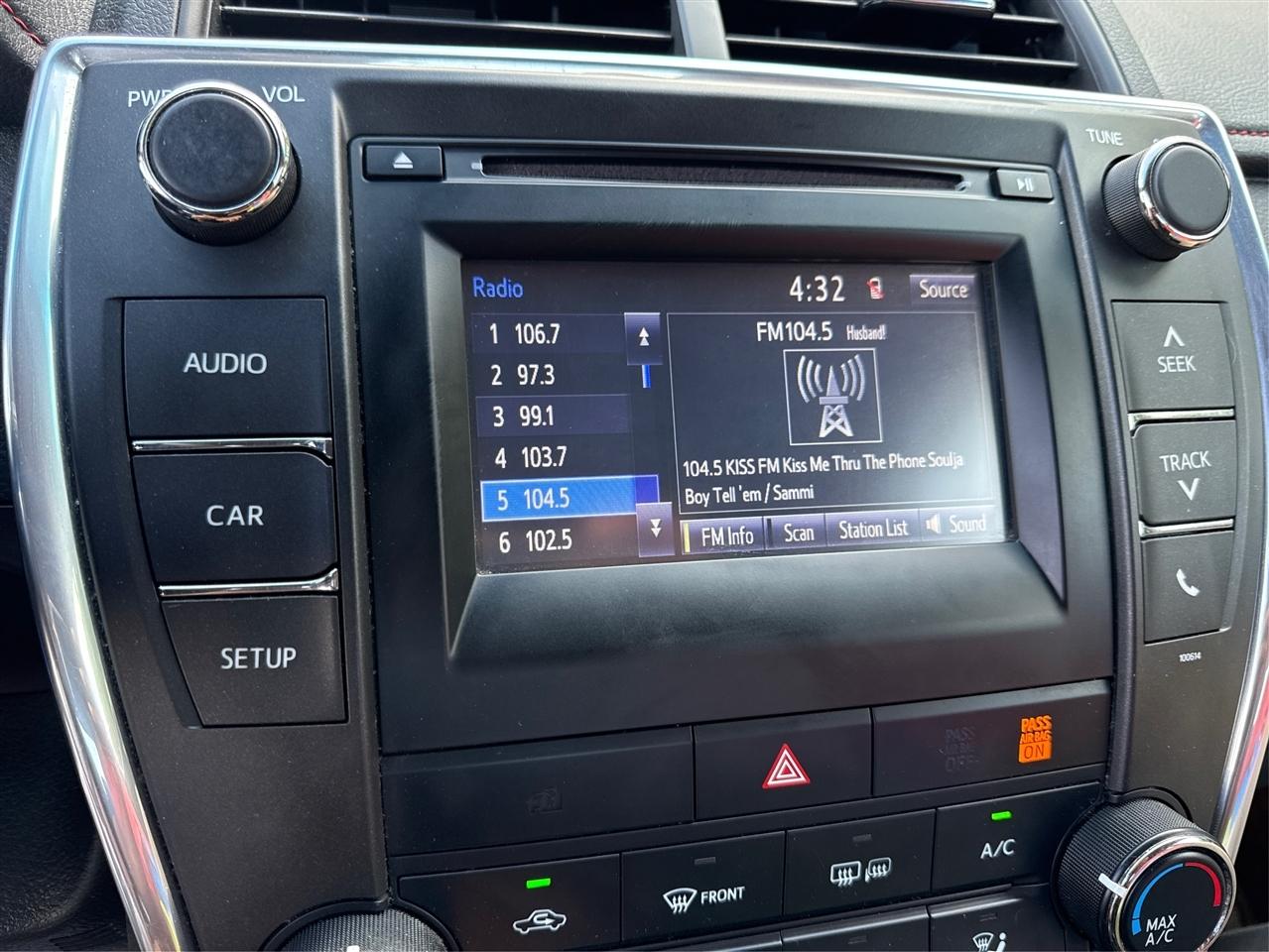 Toyota Camry SE 2017