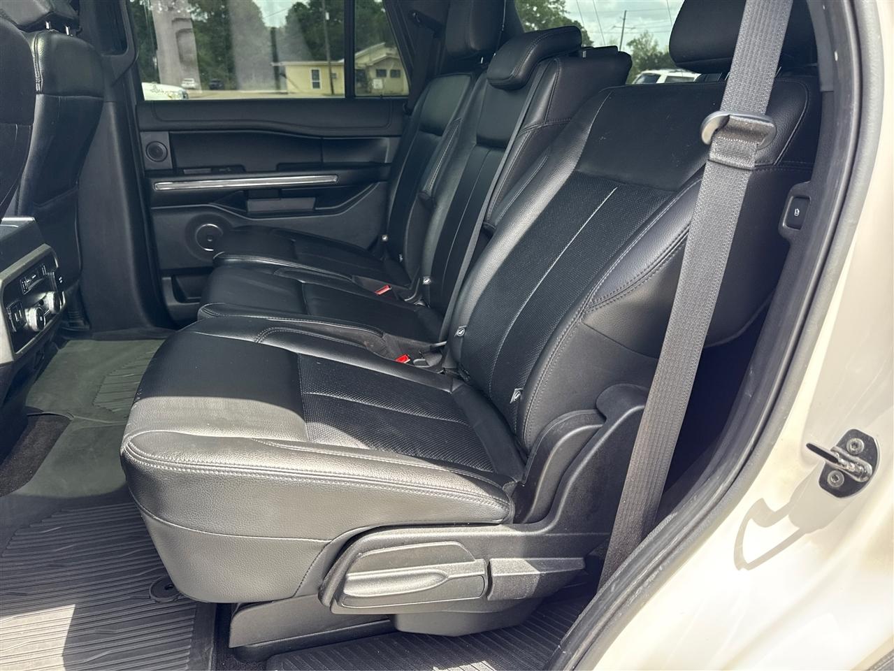 Ford Expedition XLT 2WD 2019