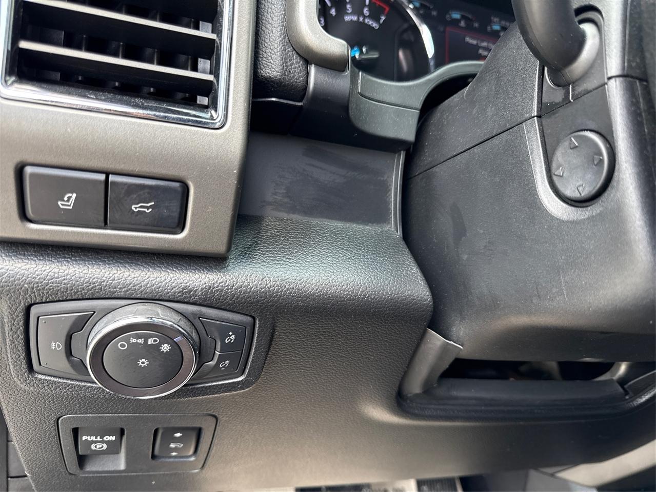 Ford Expedition XLT 2WD 2019