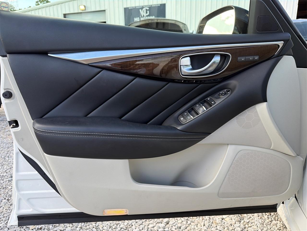 Infiniti Q50 Sport AWD 2015