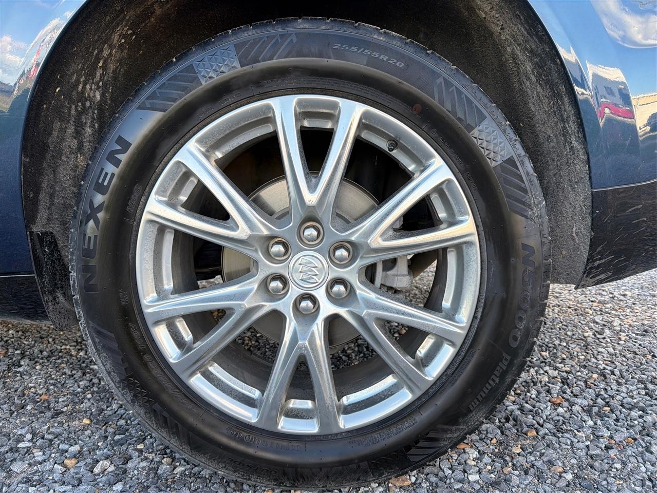 Buick Enclave Essence FWD 2022