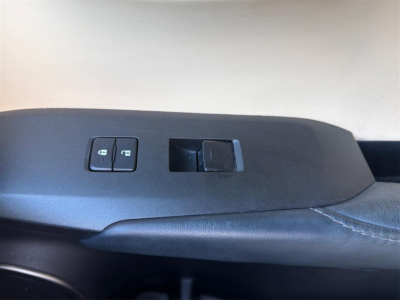 Lexus NX 200t FWD 2015