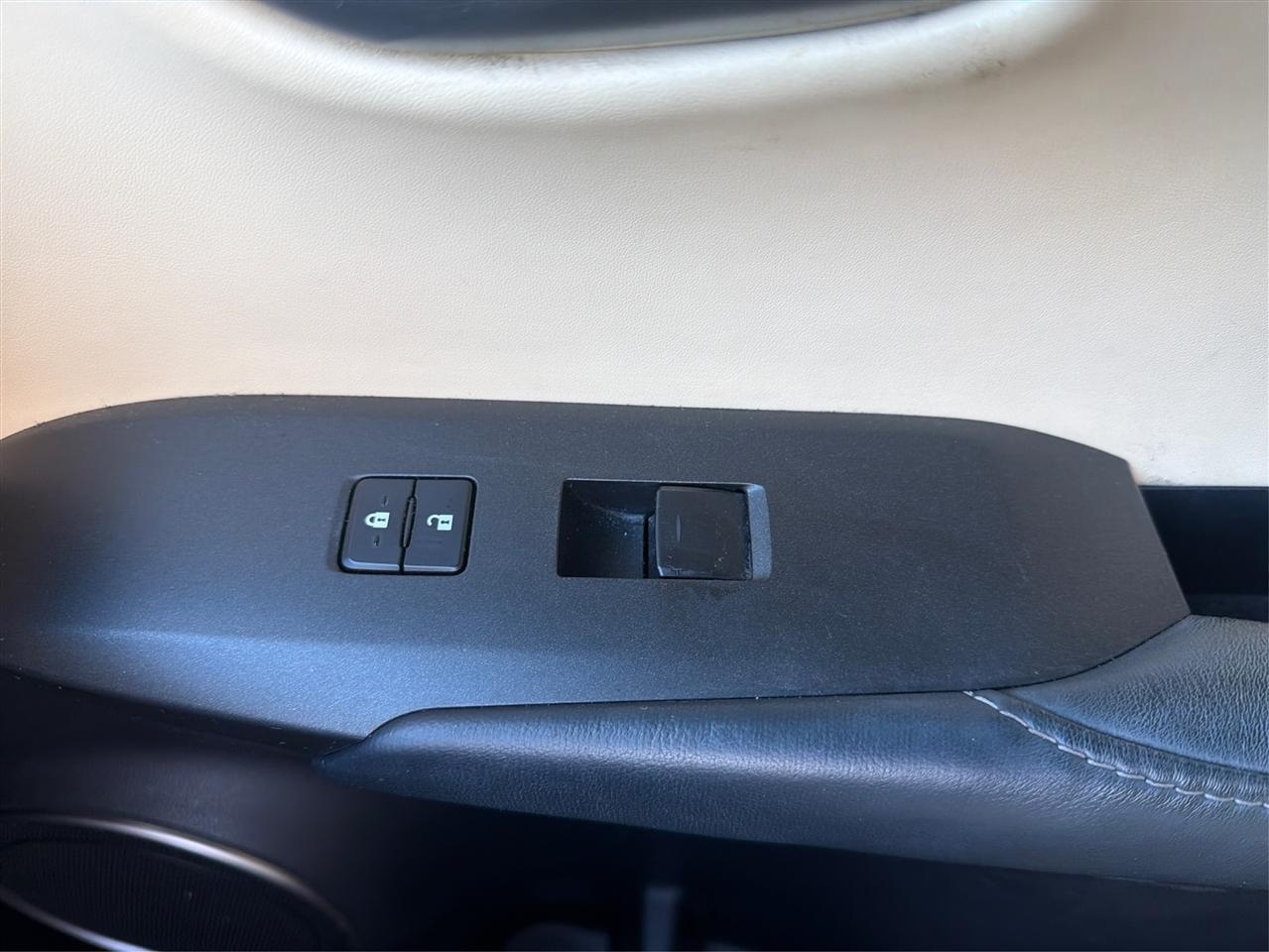 Lexus NX 200t FWD 2015