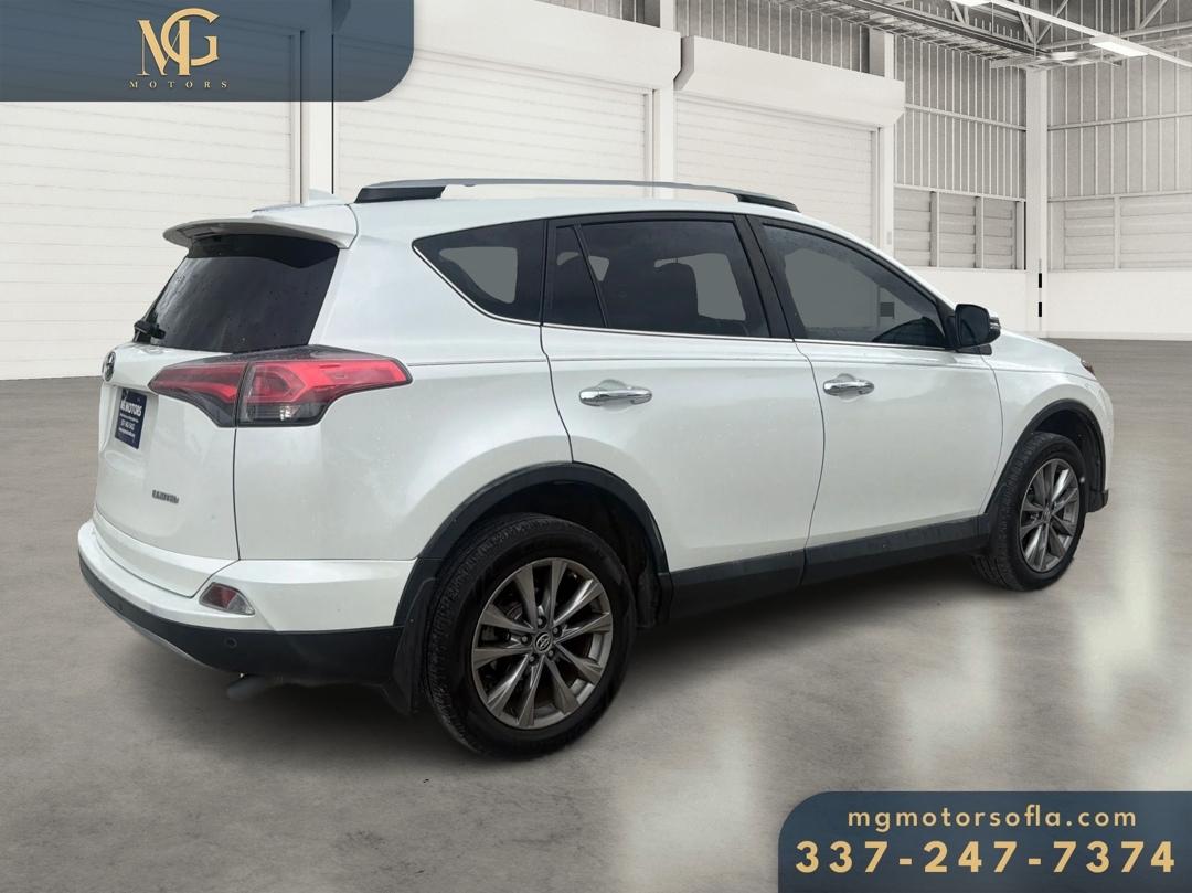 Toyota RAV4 Limited FWD 2017