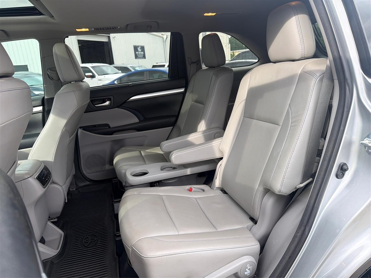 Toyota Highlander XLE FWD V6 2018