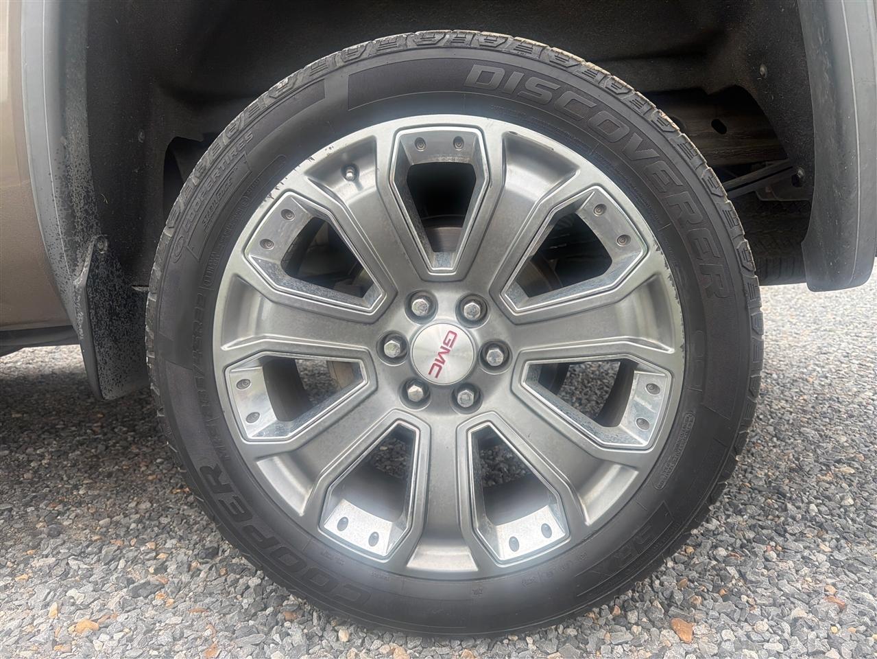 GMC Sierra 1500 Denali Crew Cab Short Box 4WD 2015