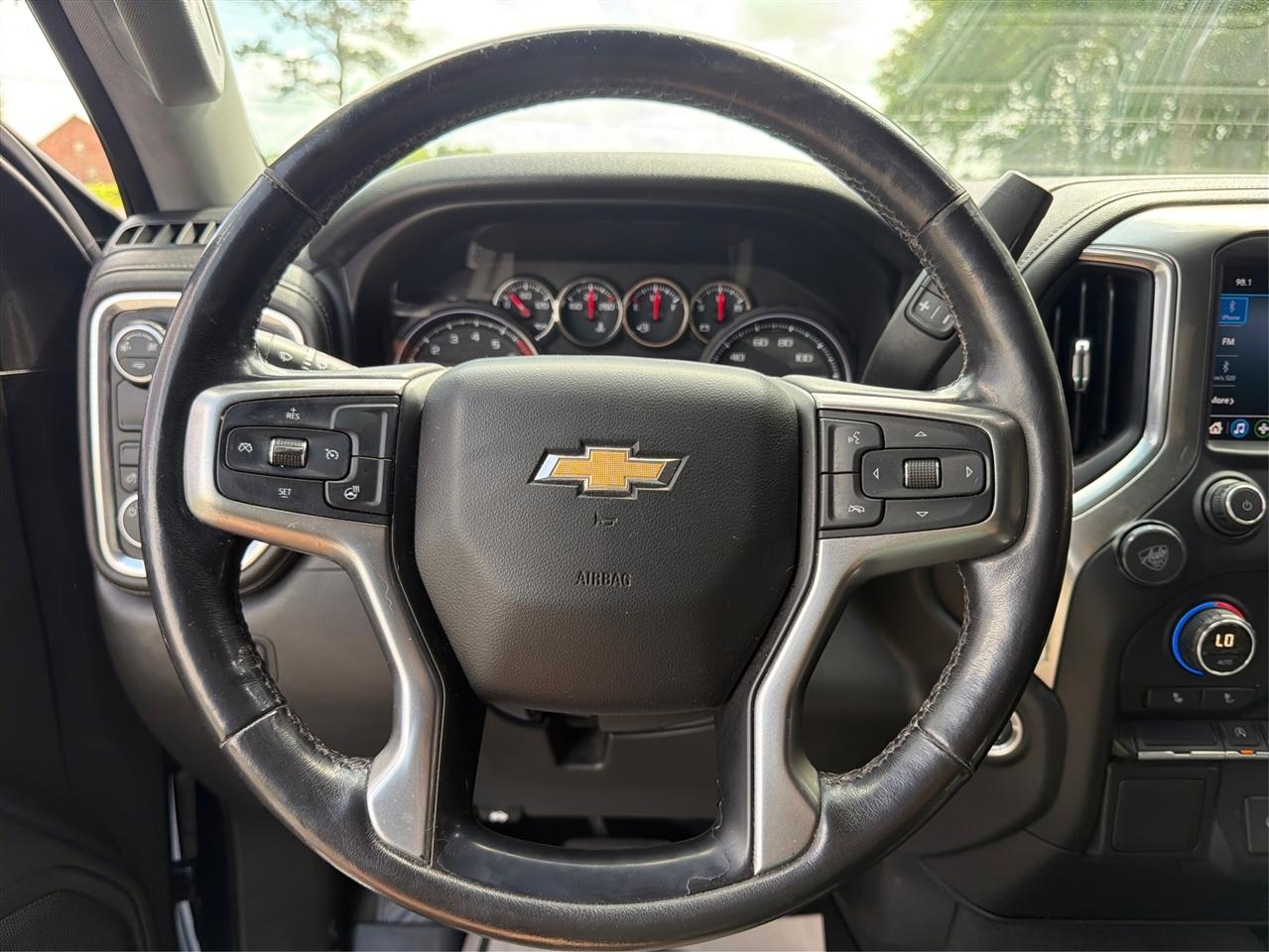 Chevrolet Silverado 1500 LT Crew Cab 2WD 2019
