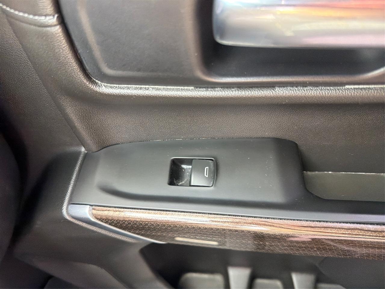 Chevrolet Silverado 1500 LT Crew Cab 2WD 2019