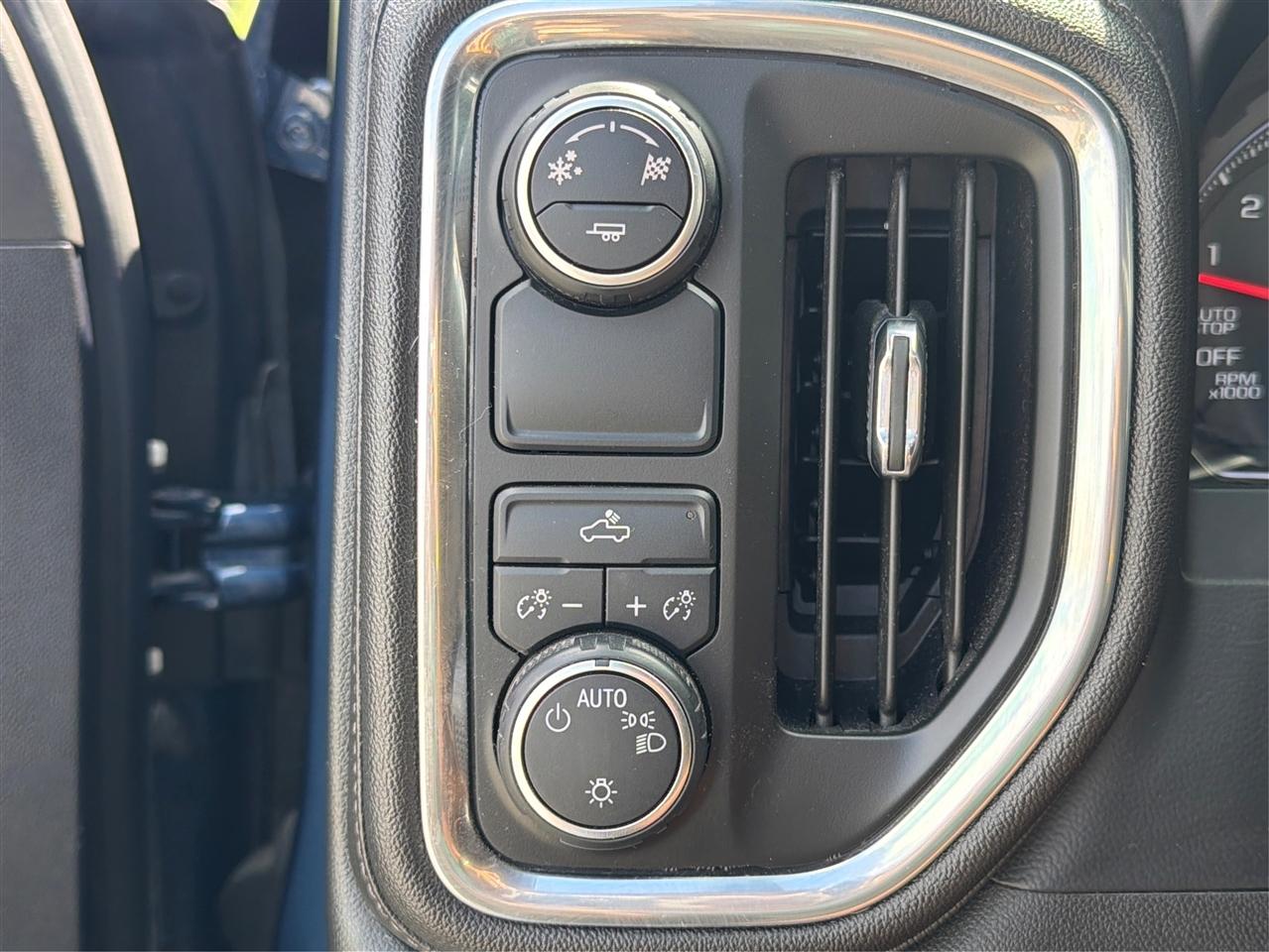 Chevrolet Silverado 1500 LT Crew Cab 2WD 2019