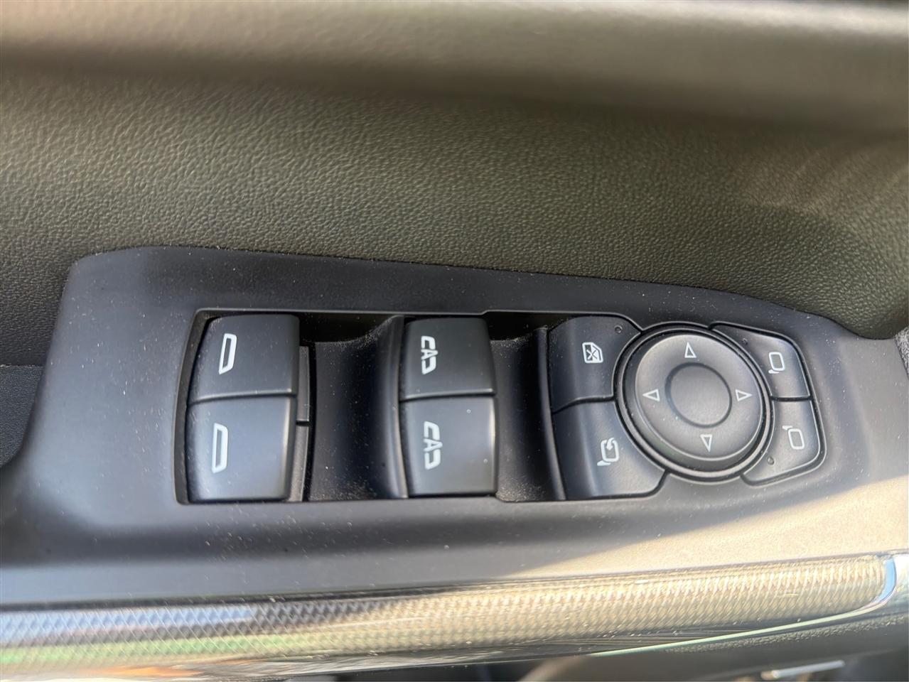 GMC Sierra 1500 AT4 Crew Cab 4WD 2019