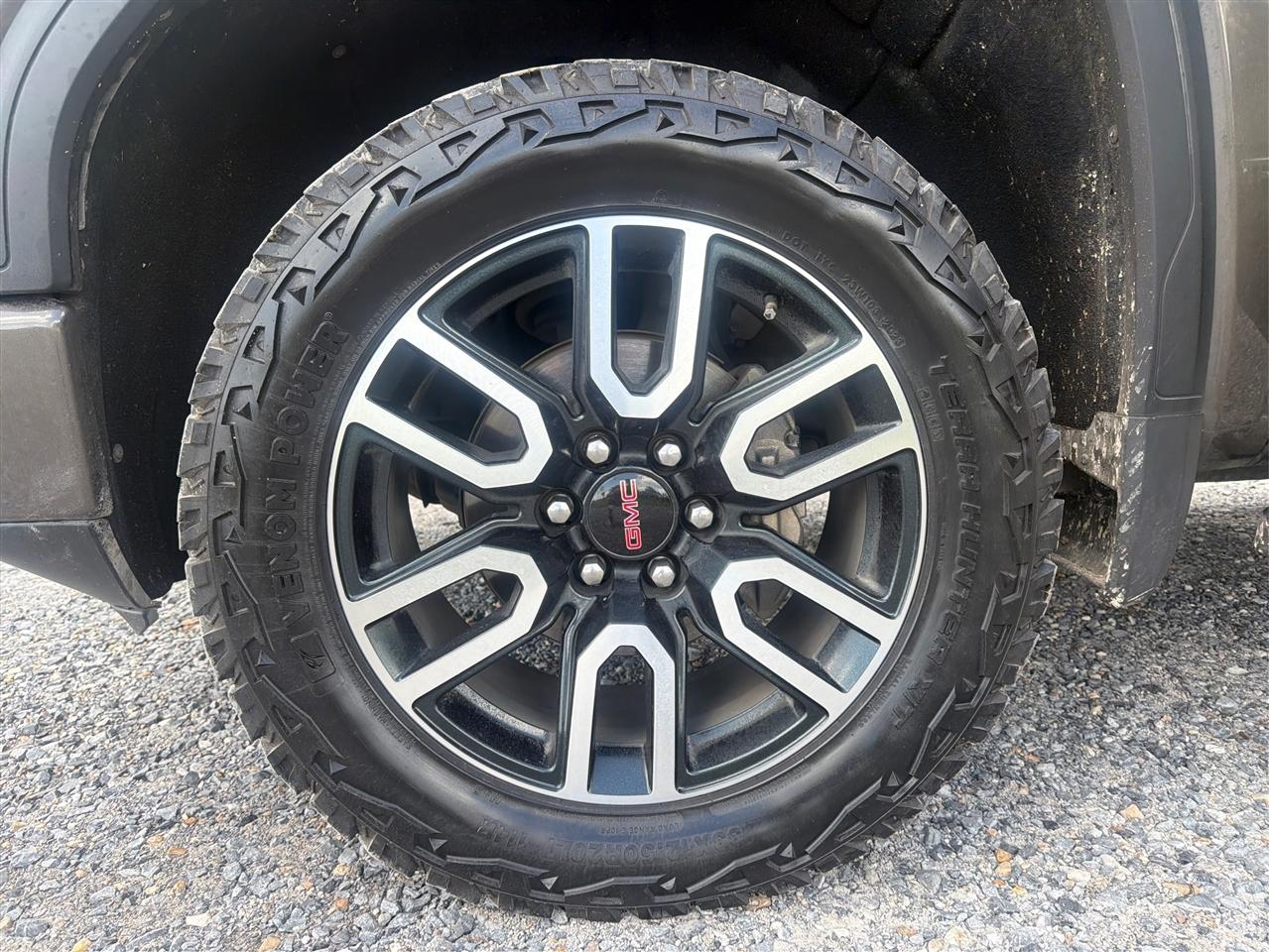 GMC Sierra 1500 AT4 Crew Cab 4WD 2019