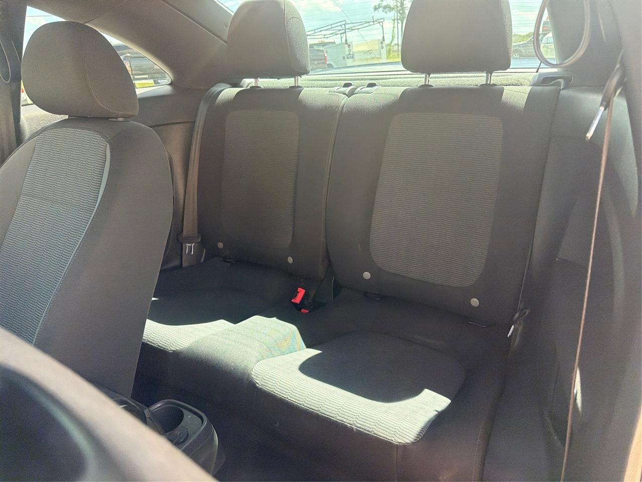 Volkswagen Beetle 1.8T S 2016